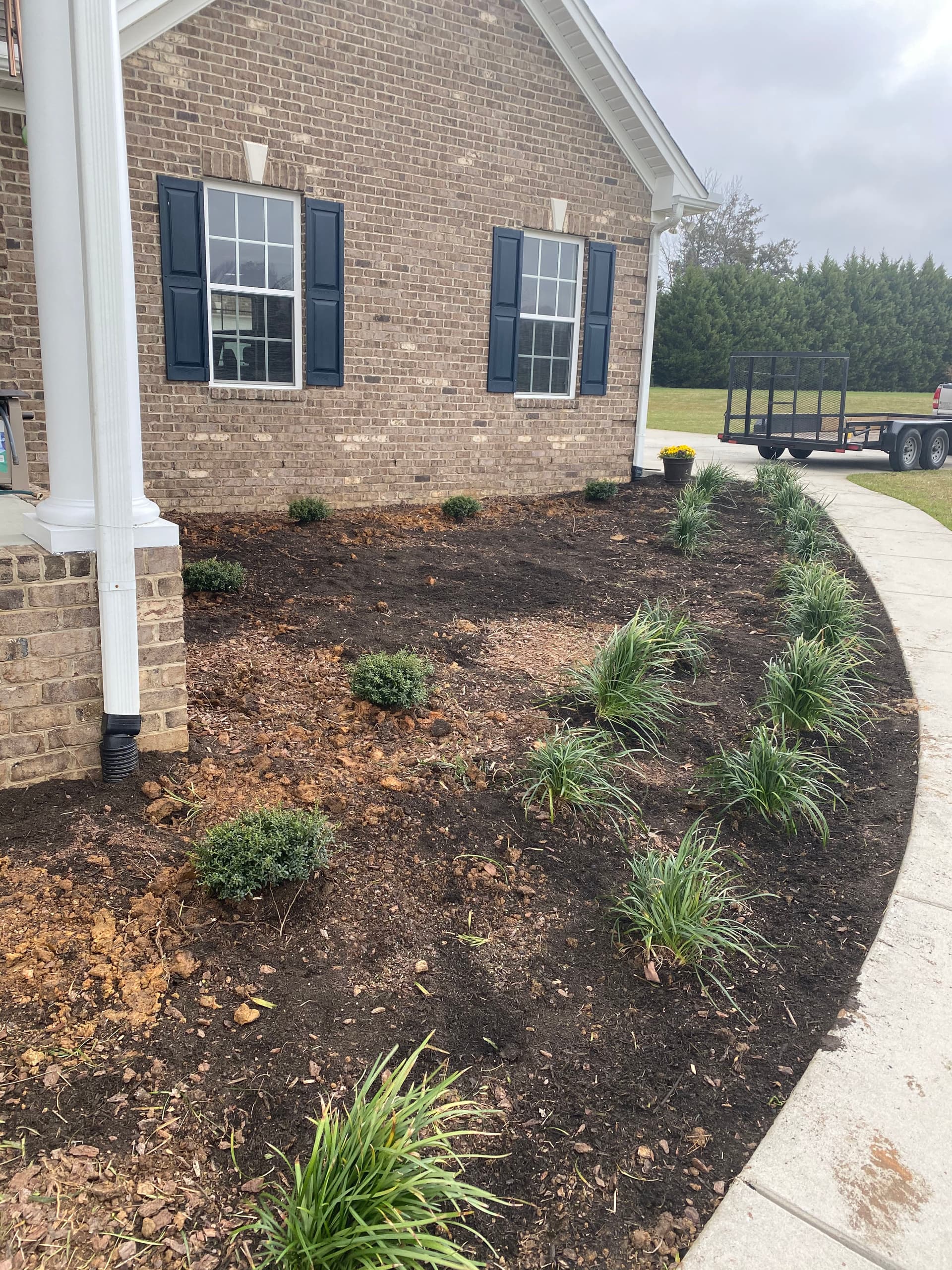 Gallery photos for Front Yard Bed Cleanout and Replant in Gibsonville NC: Image #1